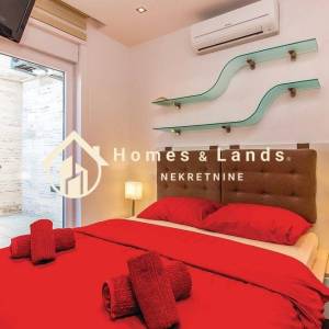 Crikvenica,luksuzni 3-soban apartman s bazenom,terasom,okućnicom i PM