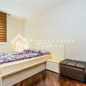 Crikvenica,luksuzni 4-soban apartman s bazenom,terasom,okućnicom i PM