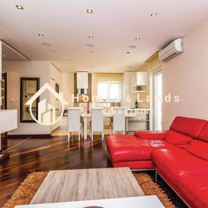 Crikvenica,luksuzni 4-soban apartman s bazenom,terasom,okućnicom i PM