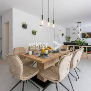 Crikveničko zaleđe, Grižane, moderna kuća s bazenom