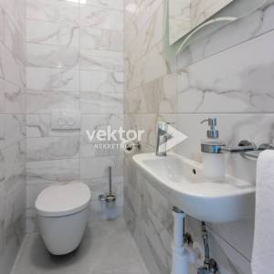 Crikveničko zaleđe, Grižane, moderna kuća s bazenom