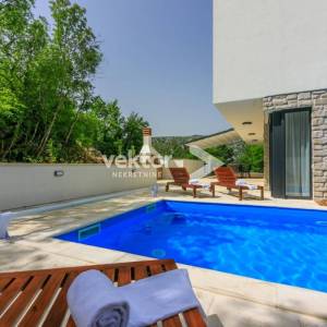 Crikveničko zaleđe, Grižane, moderna kuća s bazenom
