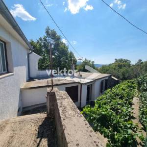 Crikveničko zaleđe, primorska kuća za uređenje