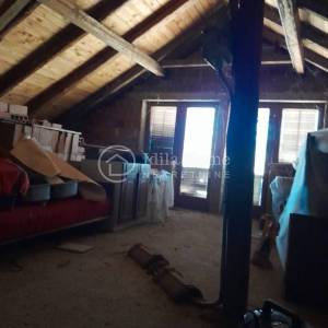 DESINIĆ/KUĆA 150 m2