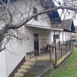 DESINIĆ/KUĆA 150 m2