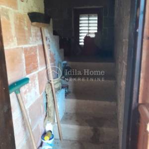 DESINIĆ/KUĆA 150 m2