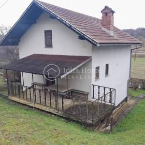 DESINIĆ/KUĆA 150 m2