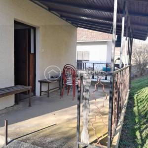 DESINIĆ/KUĆA 150 m2