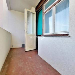 Donji Zamet, 2-soban stan s lođom, na odličnoj lokaciji