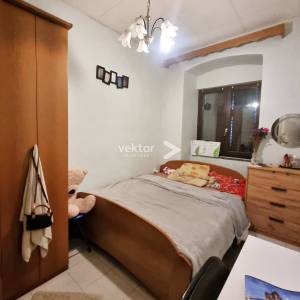 Donji Zamet, 96m2, dvije stambene jedinice, parking osiguran