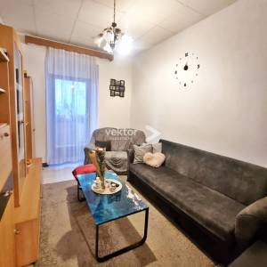 Donji Zamet, 96m2, dvije stambene jedinice, parking osiguran