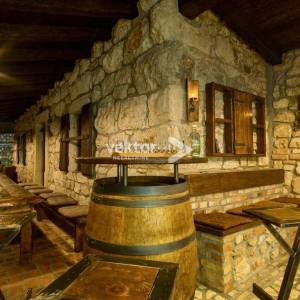 Drivenik, kamena kuća s bazenom 