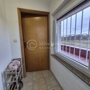 Dubrava/Resnik/stan sa dva apartmana