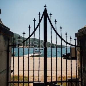 Dubrovnik, Zaton, prvi red do mora, kamena vila na 2.500m2 zemljišta