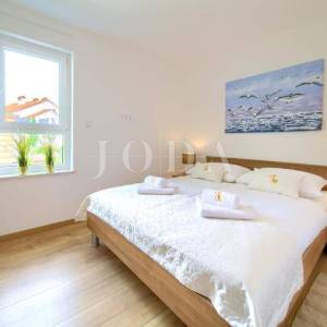 Dva moderna apartmana na izvrsnoj lokaciji blizu mora