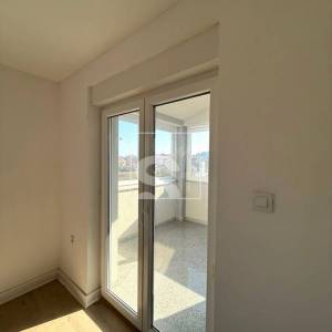 Dvosoban stan na atraktivnoj lokaciji - novogradnja - uporabna