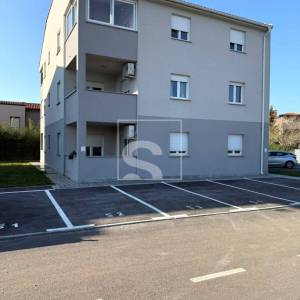 Dvosoban stan na atraktivnoj lokaciji - novogradnja - uporabna