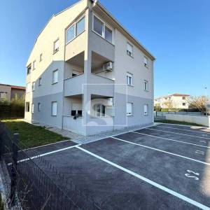 Dvosoban stan na atraktivnoj lokaciji - novogradnja - uporabna