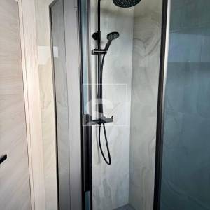 Ekskluzivna prizemnica s bazenom na vrhunskoj lokaciji