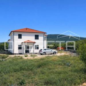 Energetski efikasna kuća uz more u Vrbniku, 139 m2, otok Krk