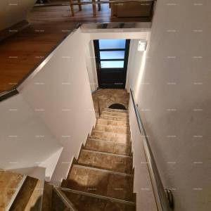 Fažana! Renovirana istarska kuća u nizu!