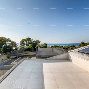 FAŽANA - Samostojeća vila premium klase, sa bazenom, liftom / 100 m od Aleje maslina.