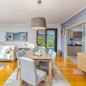 FAŽANA - Samostojeća vila premium klase, sa bazenom, liftom / 100 m od Aleje maslina.