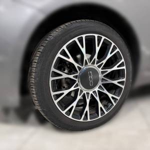 Fiat 500 1.0 DOLCEVITA - 3 godine jamstva