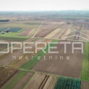 Florijana Bobića bb, Nova Ves Petrijanečka, 28.520,00 m2, 1.283.085,00 EUR