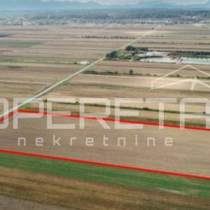 Florijana Bobića bb, Nova Ves Petrijanečka, 28.520,00 m2, 1.283.085,00 EUR