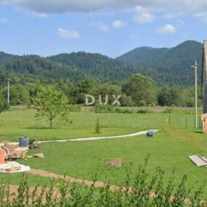FUŽINE, VRATA- zemljište 300m2 S GRAĐEVINSKOM DOZVOLOM!!!  u blizini jezera 