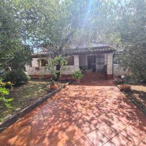 Galižana! Kamena vila s dvije dodatne kućice!