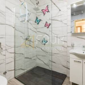 Gorski kotar, Brod Moravice, kuća s bazenom - SAMO KOD NAS !