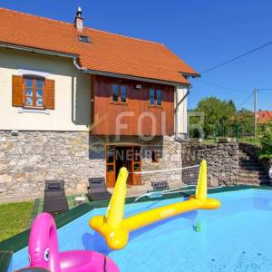 Gorski kotar, Brod Moravice, kuća s bazenom - SAMO KOD NAS !