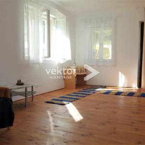 Gorski kotar, kuća, 200m od Kupe