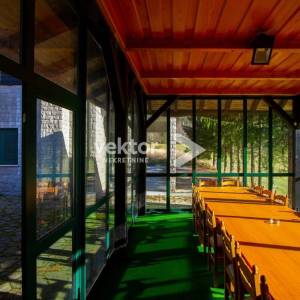 Gorski kotar, objekt za turizam, na rubu Nacionalnog parka