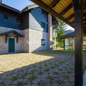 Gorski kotar, objekt za turizam, na rubu Nacionalnog parka