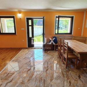 GORSKI KOTAR,ČABAR - Vikendica okružena prirodom