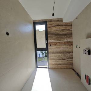 GRAD KRK - Dvoetažni apartman s okućnicom