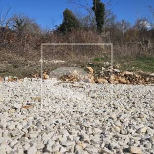 Građevinska parcela u mirnom naselju