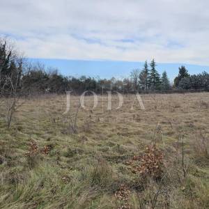 Građevinsko zemljište 960m2,LABIN okolica