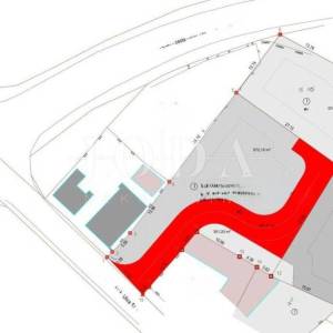 Građevinsko zemljište na frekventnoj lokaciji,Brtonigla