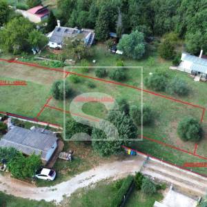 Građevinsko zemljište na mirnoj lokaciji - Loborika 