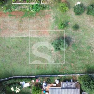 Građevinsko zemljište na mirnoj lokaciji - Loborika 