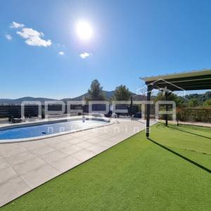 Građevinsko zemljište s bazenom, Bilice