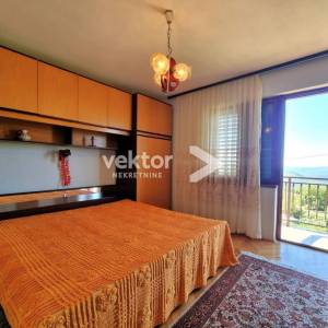 Grižane, obiteljska kuća s otvorenim pogledom