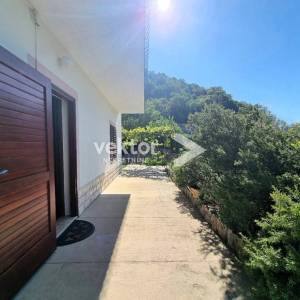 Grižane, obiteljska kuća s otvorenim pogledom