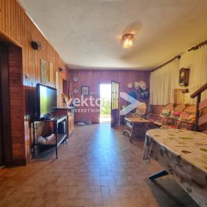 Grižane, obiteljska kuća s otvorenim pogledom