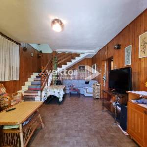 Grižane, obiteljska kuća s otvorenim pogledom