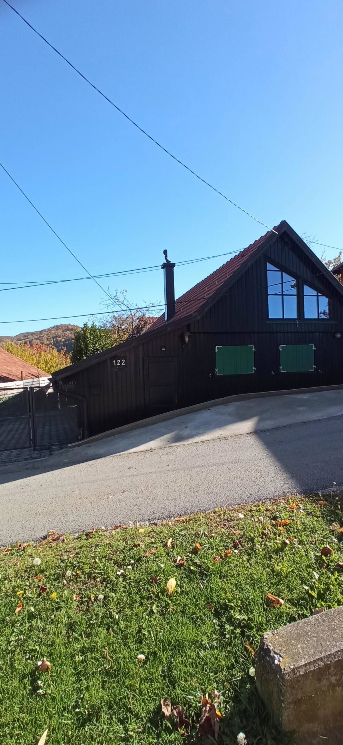 G,Stubica - Slani potok, autohtona drvena kuća 92m2, renovirana!